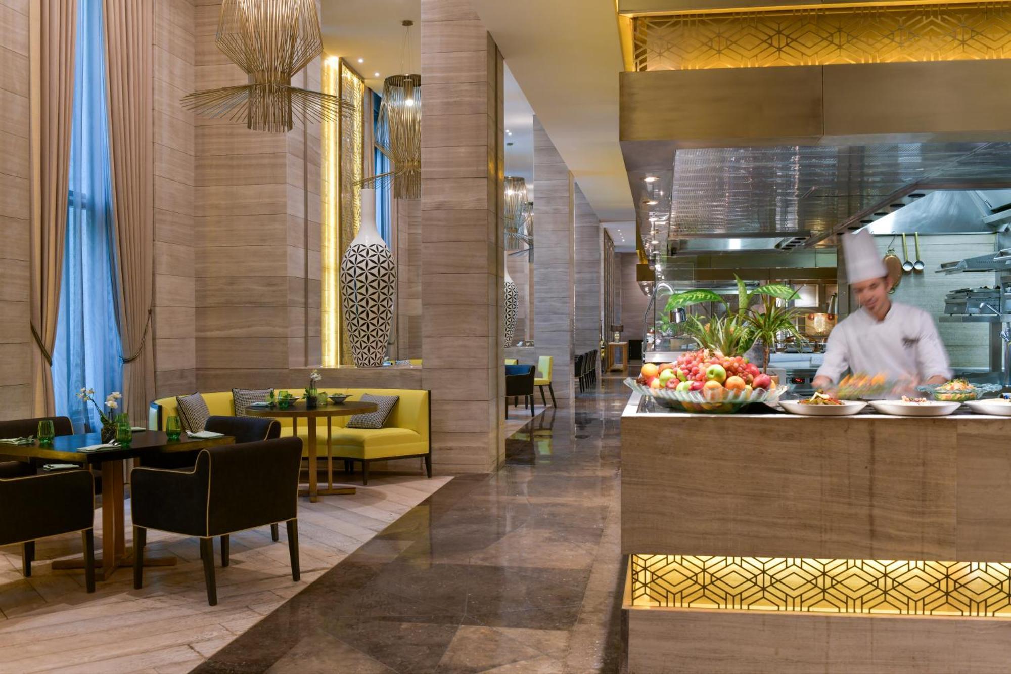 Fairmont Riyadh Exterior photo The restaurant
